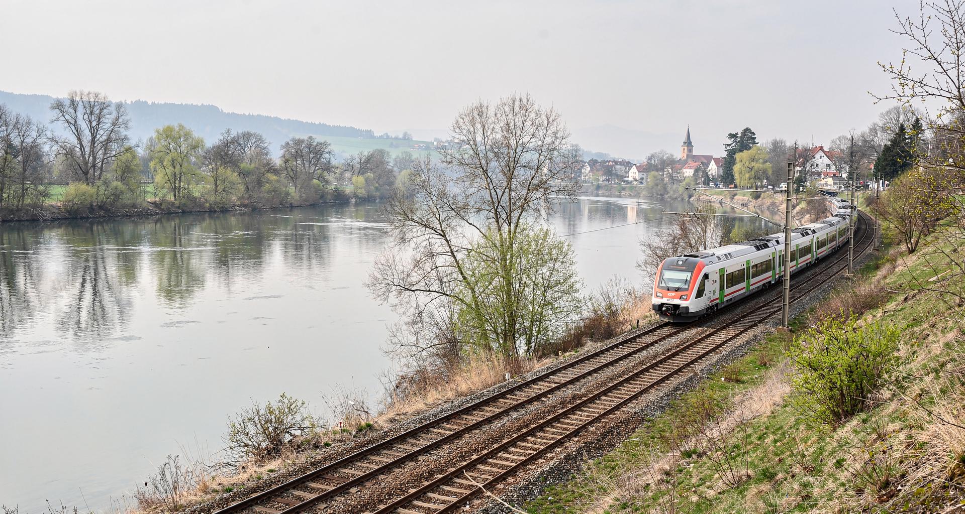 Linie 109 (BZF Bierona-Zentravia-Ferrovia) – Von Zentro nach Ferkelau