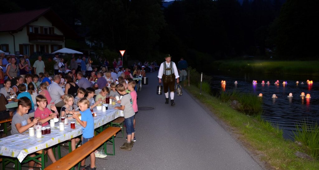 Bachuferfest in Fichtchen