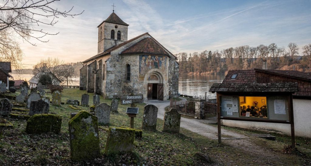romanische Dorfkirche in Kornu