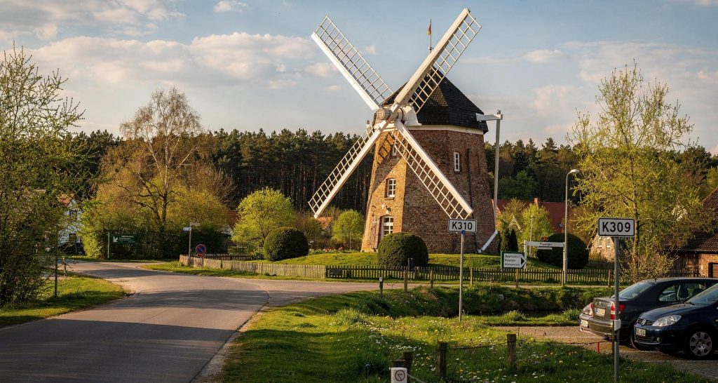 Holländerwindmühle von Bunsa